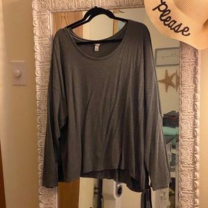 Cute super soft gray long sleeve shirt